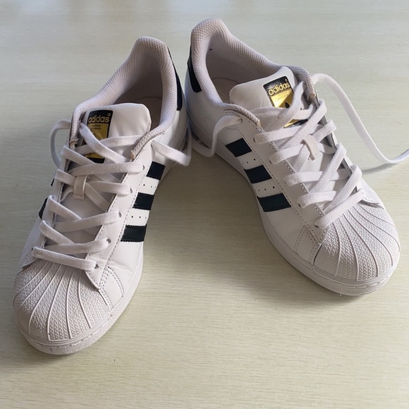 Men/YOUTH Superstar Black & White 3 Stripe Adidas - Picture 8 of 8